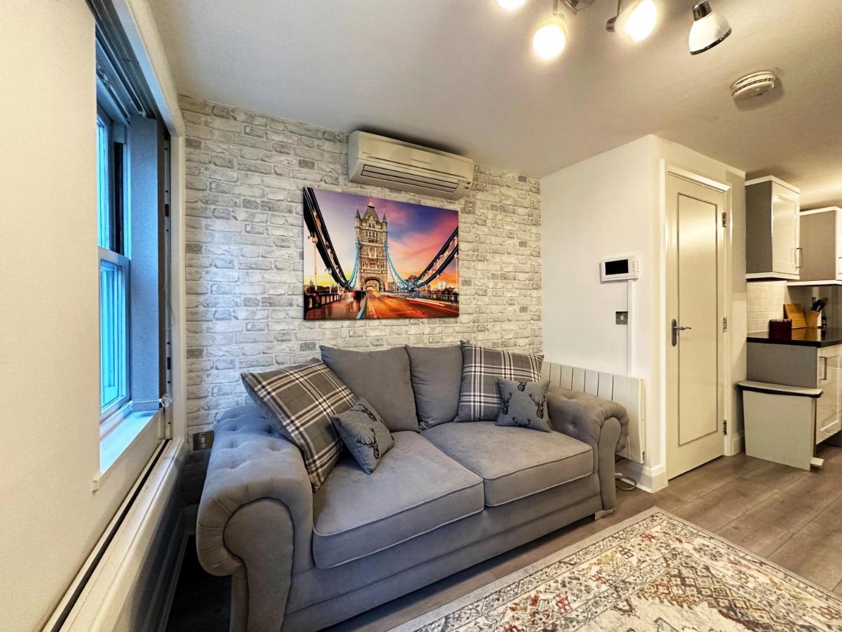 Chic Apartment In Mayfair لندن المظهر الخارجي الصورة