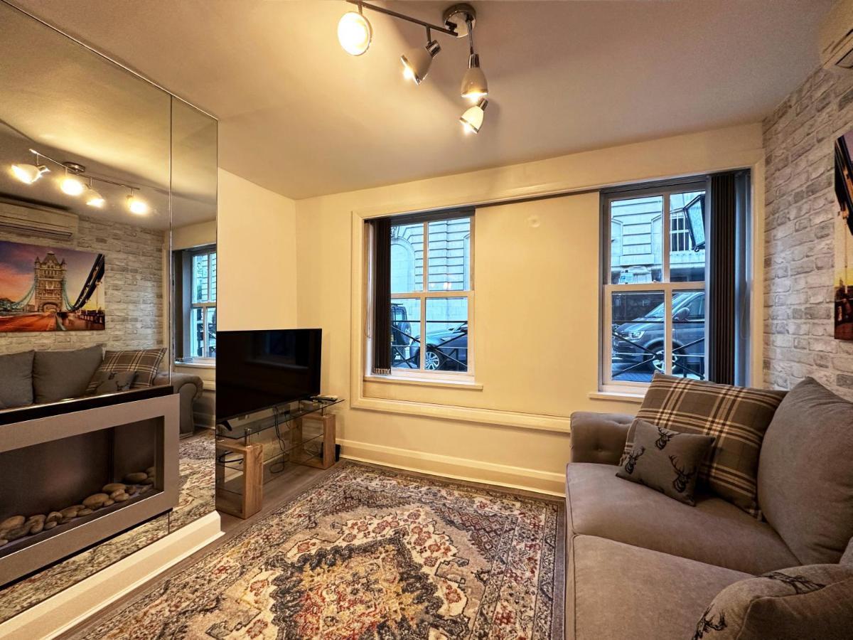 Chic Apartment In Mayfair لندن المظهر الخارجي الصورة