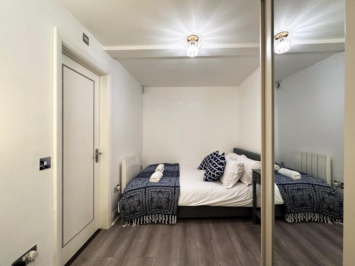 Chic Apartment In Mayfair لندن المظهر الخارجي الصورة