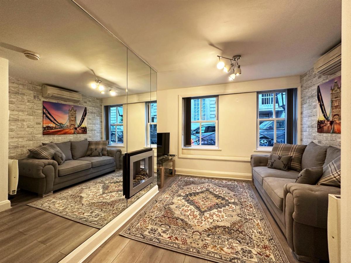 Chic Apartment In Mayfair لندن المظهر الخارجي الصورة